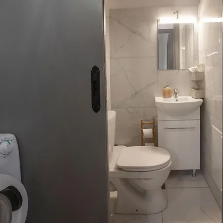 The Glyfada Apartment